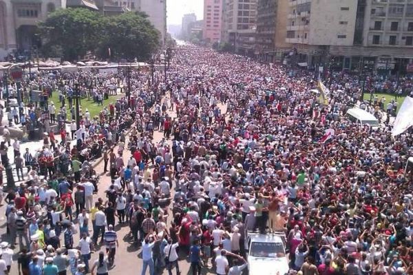 احداث اليوم ..حرب شوارع بقيادة الجيش والشرطة والبلطجية 